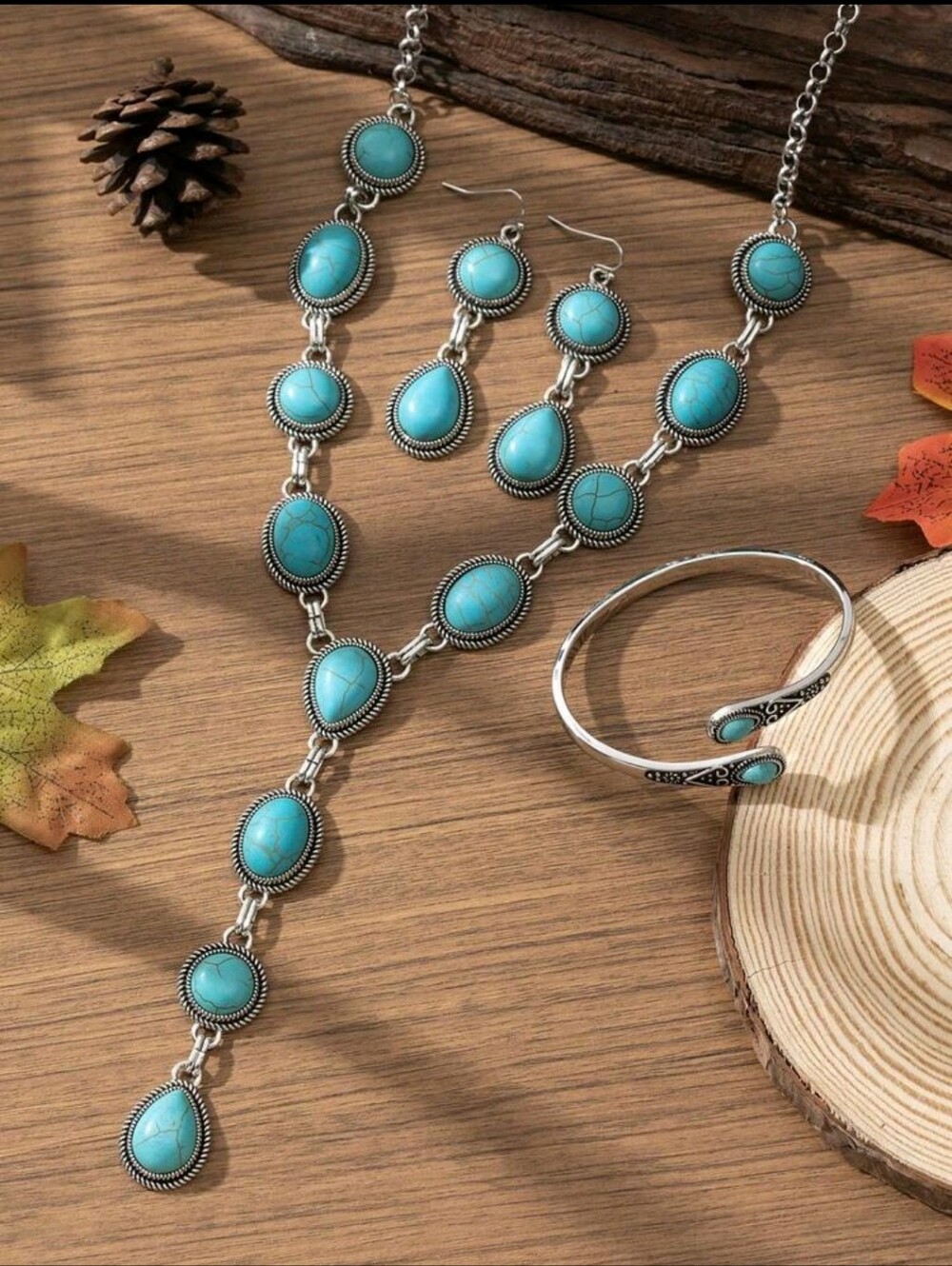 BRAND NEW ** Turquoise Teardrop Necklace, Earrings & Bracelet Set